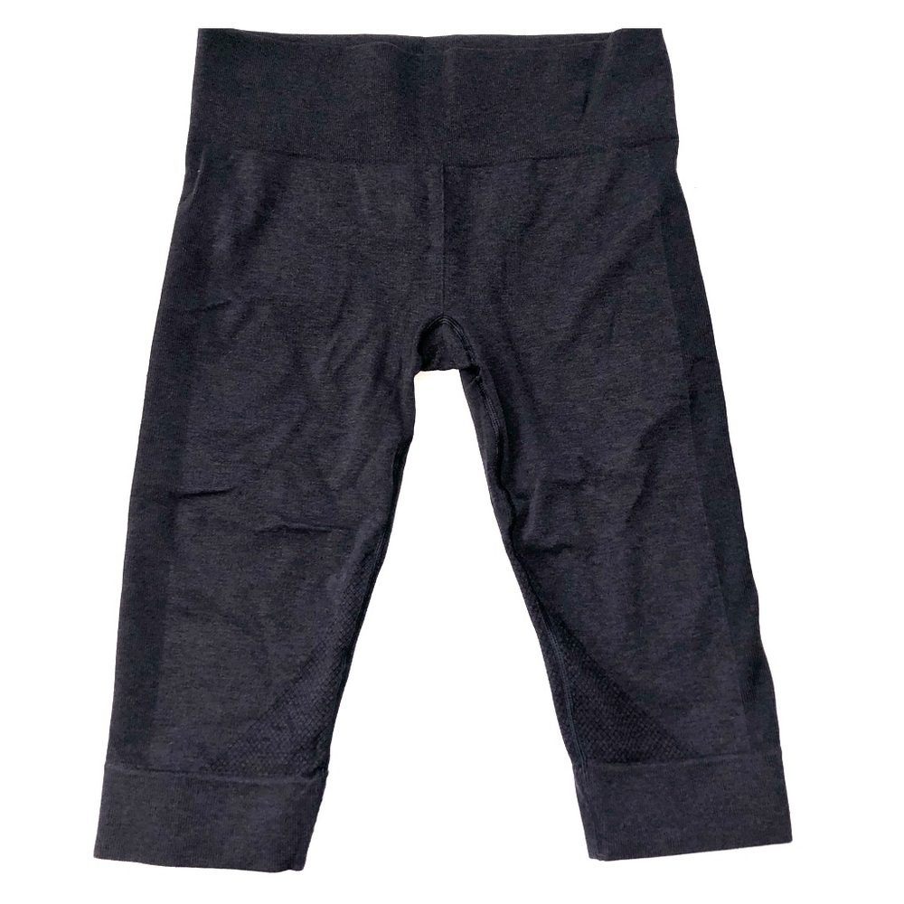 Women’s Lululemon’s crop pants